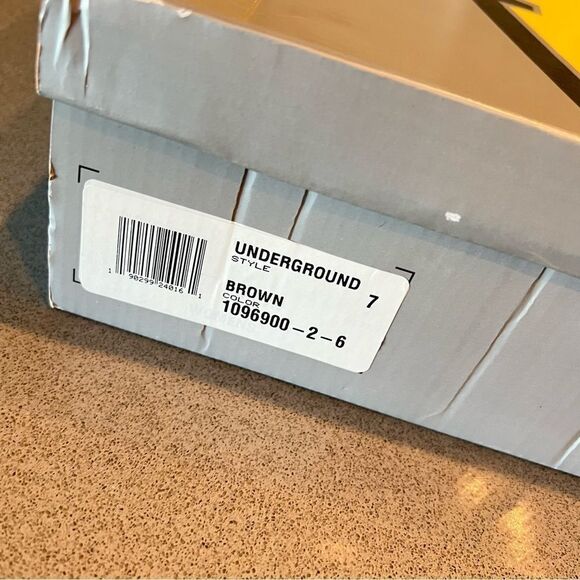 NWT Very Volatile Underground Faux Leather Snake Print Boots 6.5 - Picture 3 of 6